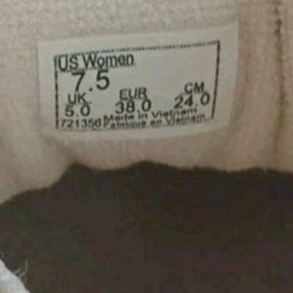 NWOB Women's Tan Vans off the Wall 721356 Size 7.5 - Picture 8 of 14